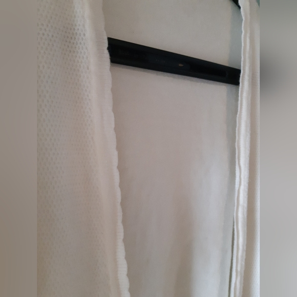 ❤Vila Milano Cream Cardigan Size small Soft and cozy - Picture 2 of 4